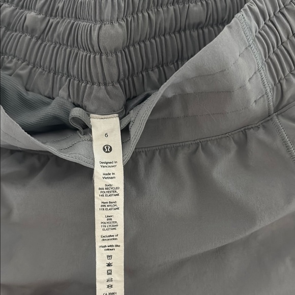 Lululemon Athletica Gray Athletic Shorts Lightweight Performance - Picture 2 of 3
